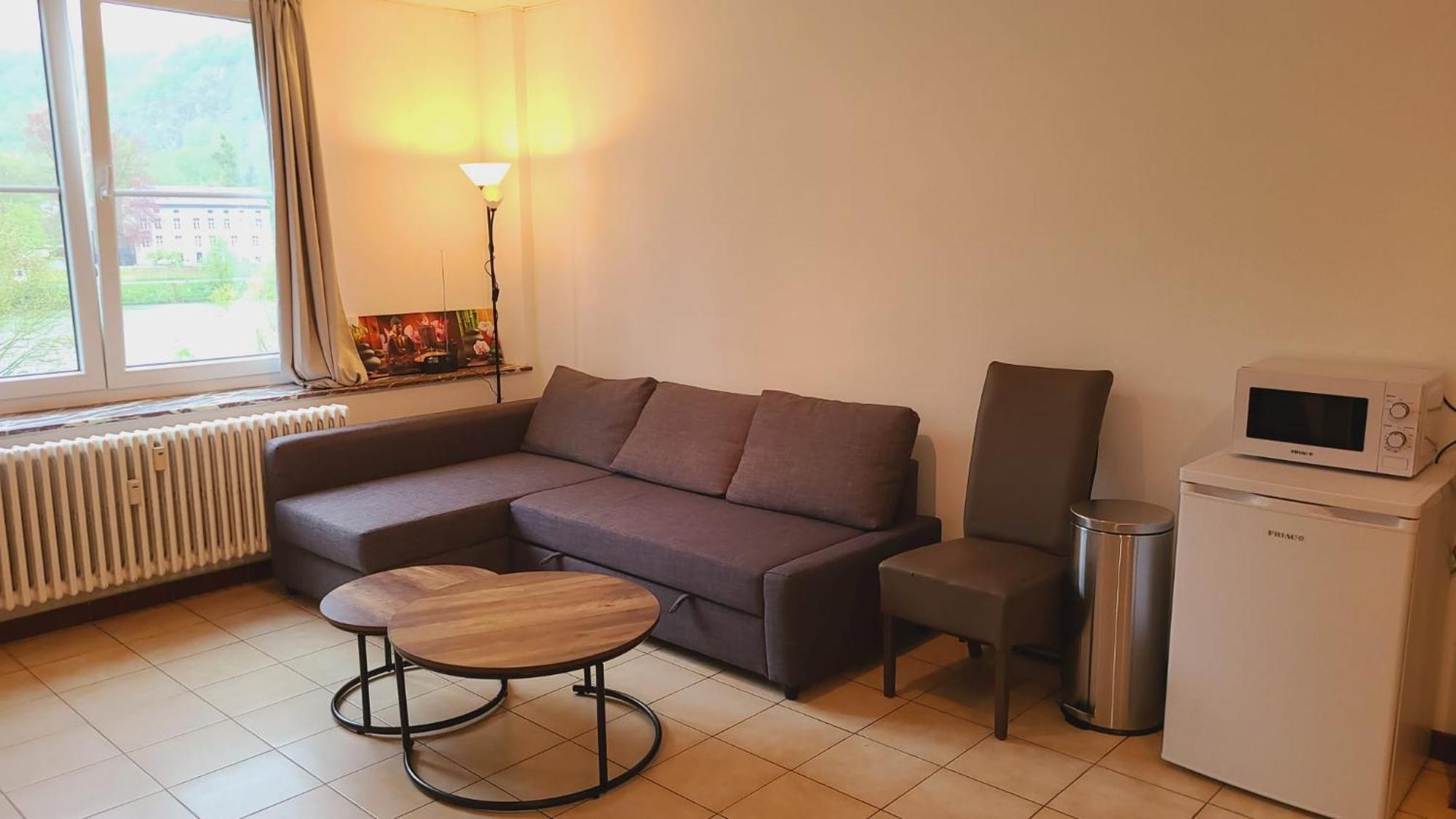 Hebergement Basique Et Fonctionnel Bon Rapport Qualite Prix Apartman Nameche Kültér fotó